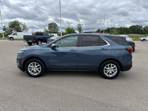Used 2024 Chevrolet Equinox LT FWD image 2