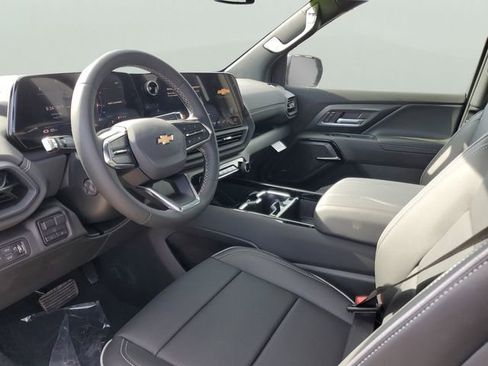New 2026 Chevrolet Silverado EV LT w/ Plus Package image 18