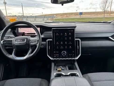 Certified 2025 GMC Acadia Elevation image 12