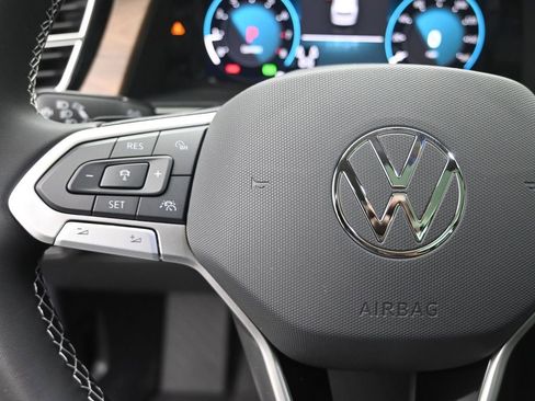 New 2026 Volkswagen Atlas SE FWD image 15