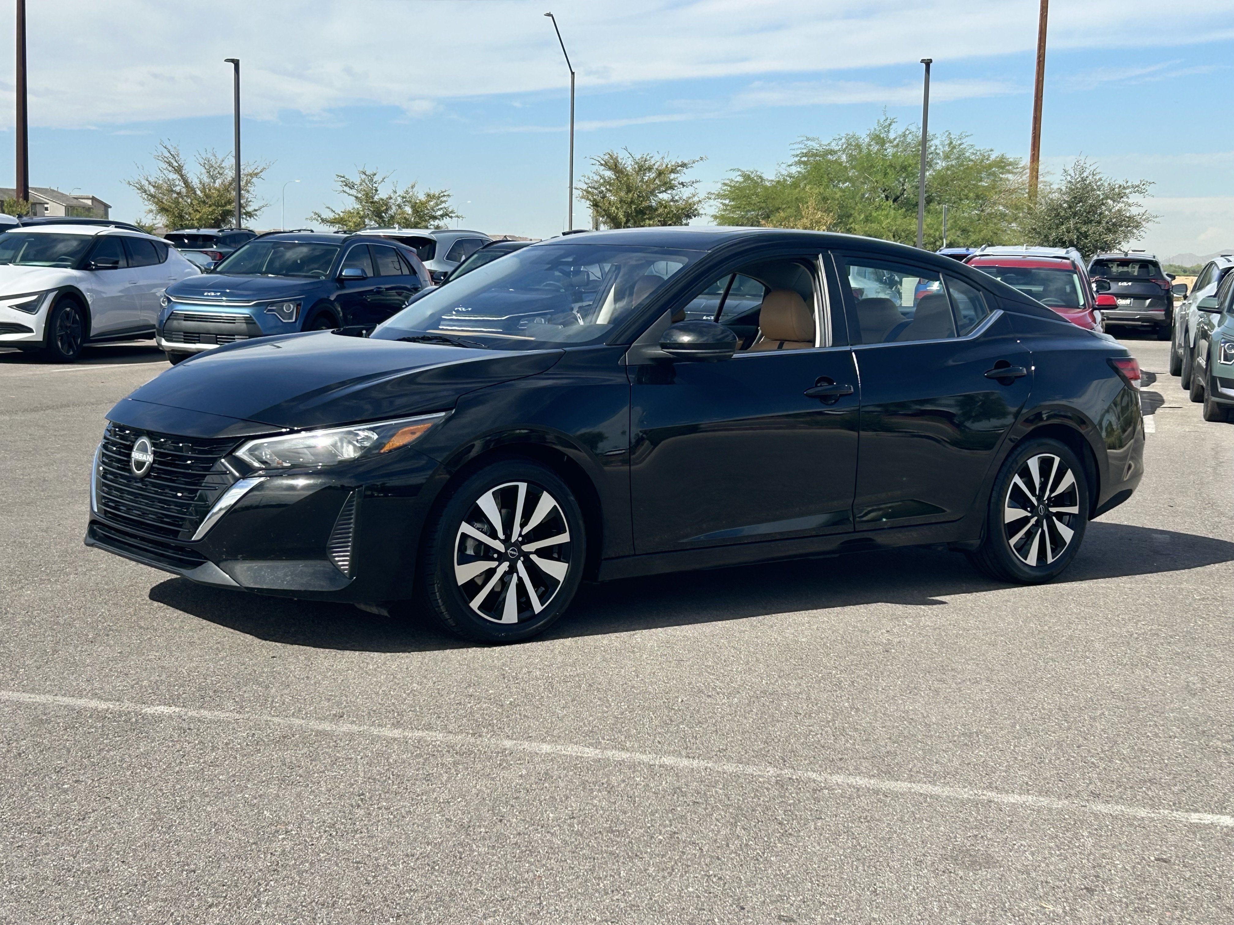 Used 2025 Nissan Sentra SV w/ SV Premium Package FWD image 33