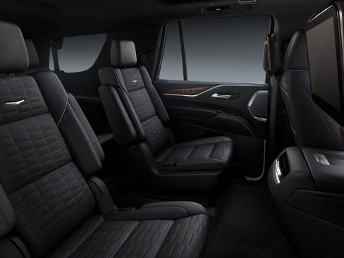 New 2024 Cadillac Escalade Premium Luxury Platinum image 30