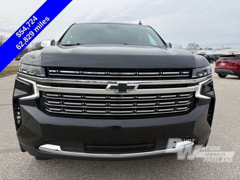 Used 2024 Chevrolet Suburban Premier w/ Premium Package 2 AWD/4WD image 10