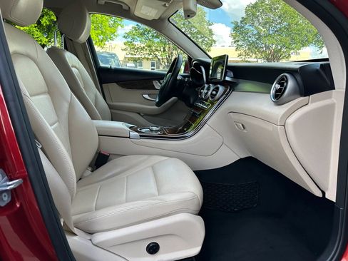 Used 2017 Mercedes-Benz GLC 300 image 22