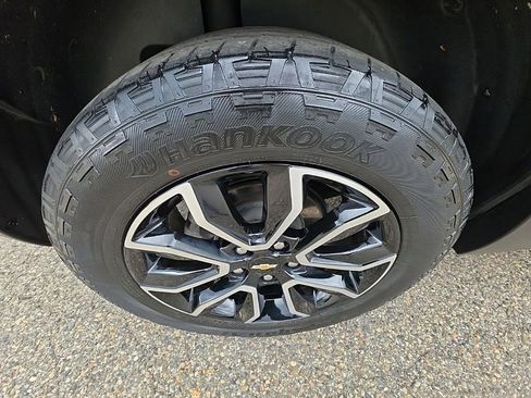 Used 2023 Chevrolet TrailBlazer ACTIV w/ Sun and Liftgate Package AWD/4WD image 35
