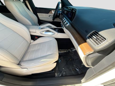 Used 2024 Mercedes-Benz GLE 450e 4MATIC image 14