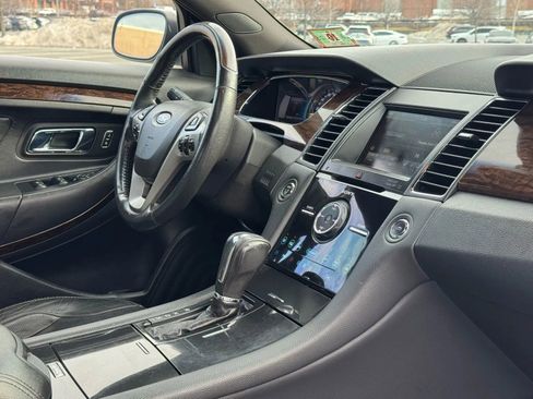 Used 2014 Ford Taurus Limited w/ Equipment Group 301A image 21
