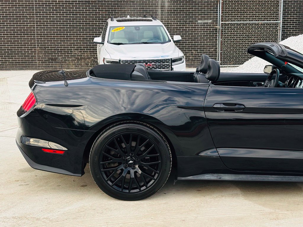 Used 2017 Ford Mustang GT Premium RWD image 6