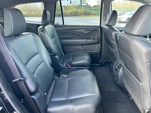 Used 2021 Honda Pilot Touring image 13