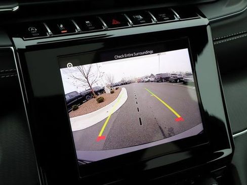 New 2025 Jeep Grand Cherokee L Altitude image 30