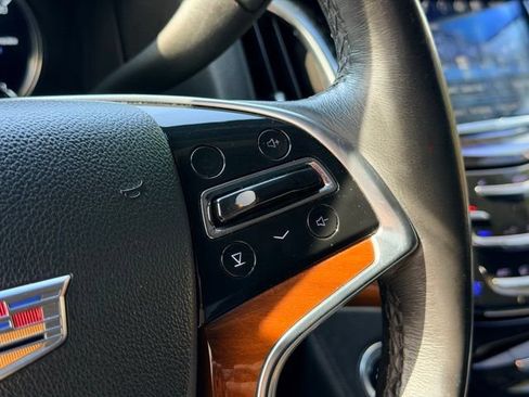 Used 2018 Cadillac Escalade ESV Premium Luxury AWD/4WD image 12