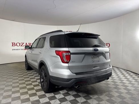 Used 2019 Ford Explorer XLT w/ Equipment Group 202A image 6