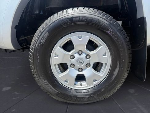 Used 2011 Toyota Tacoma 4x4 Double Cab w/ SR5 Pkg #2 w/JBL Audio image 29