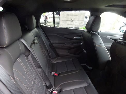 New 2026 Buick Envista Avenir FWD image 23