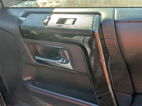 Used 2021 Toyota 4Runner Venture image 39