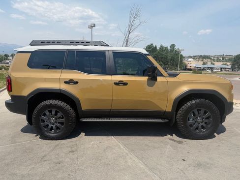 Used 2026 Toyota Land Cruiser w/ Premium Package AWD/4WD image 10