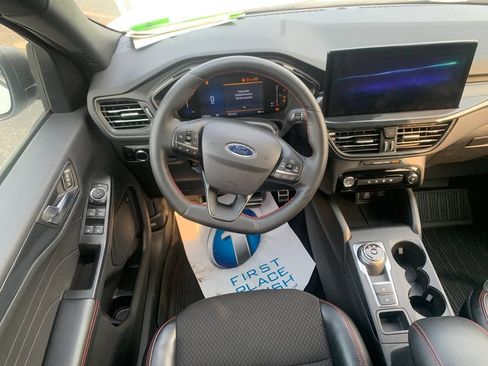 Used 2024 Ford Escape ST-Line w/ Tech Pack #1 AWD/4WD image 17