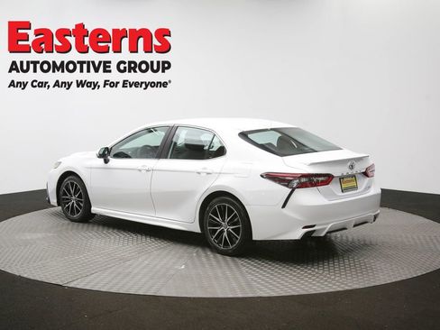 Used 2024 Toyota Camry SE image 62
