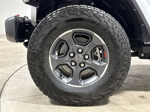 Used 2023 Jeep Gladiator Rubicon w/ LED Lighting Group image 27