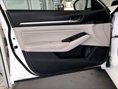 Used 2019 Nissan Altima 2.5 SV FWD image 20