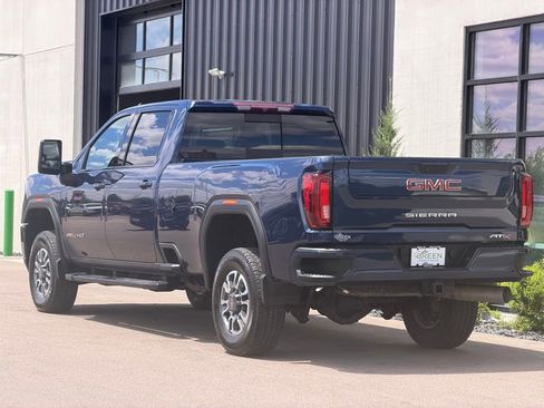 Used 2021 GMC Sierra 2500 AT4 w/ AT4 Preferred Package AWD/4WD image 3