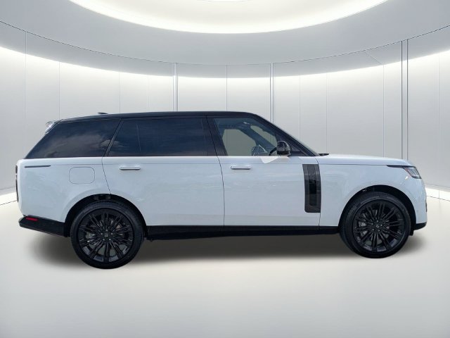 New 2027 Land Rover Range Rover Long Wheelbase SE AWD/4WD image 7