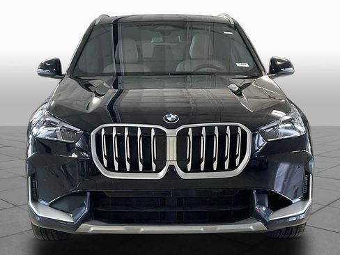 Certified 2025 BMW X1 xDrive28i w/ Technology Package AWD/4WD image 3