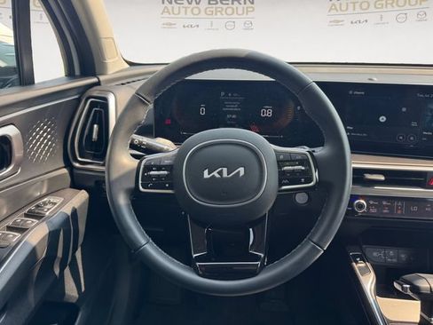 Used 2025 Kia Sorento S AWD/4WD image 12