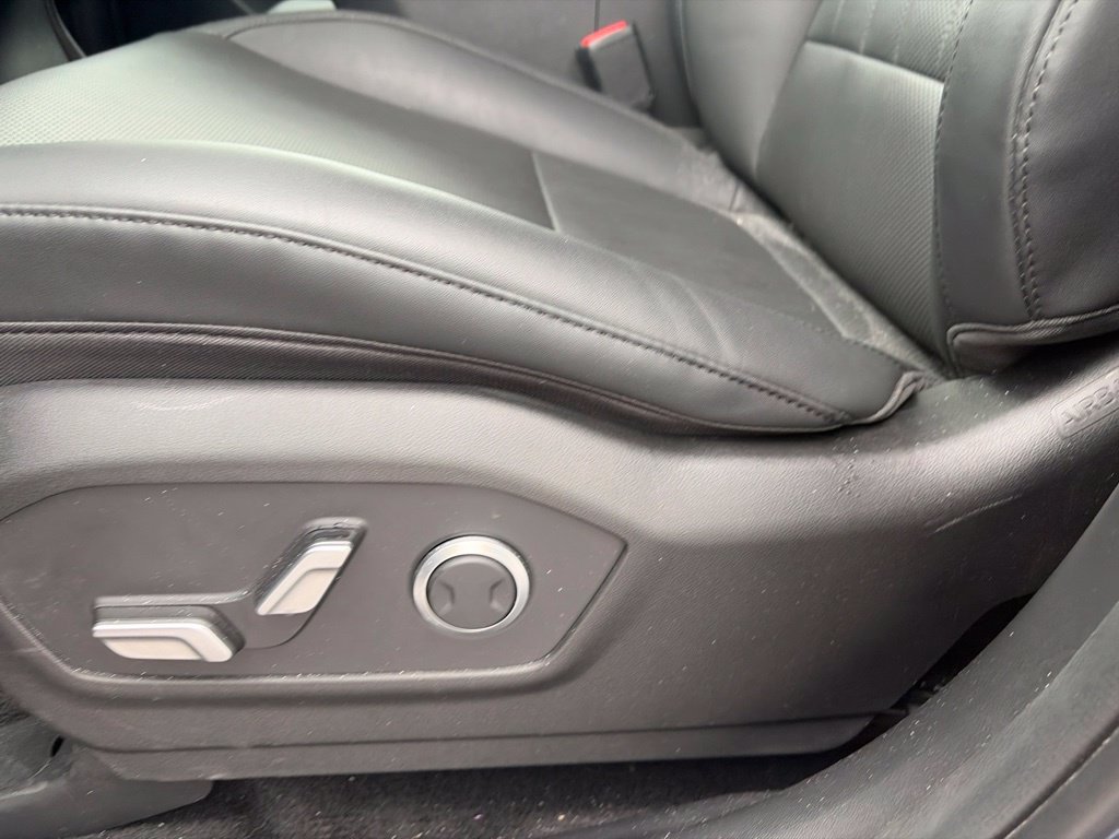 Used 2026 Hyundai Santa Fe SEL AWD/4WD image 11