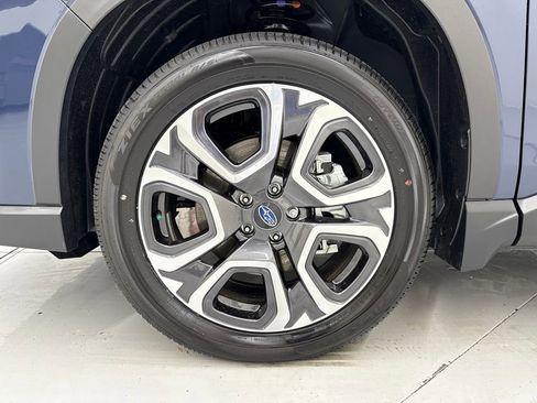 New 2025 Subaru Ascent Limited image 9