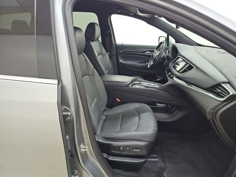 Used 2023 Buick Enclave Essence AWD/4WD image 21