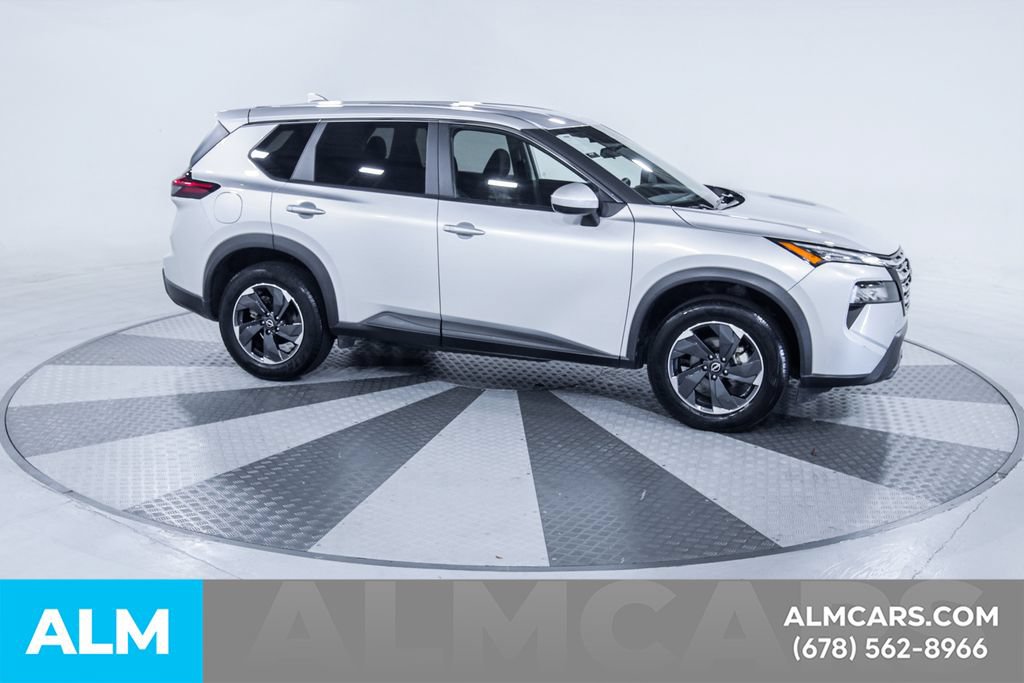 Used 2024 Nissan Rogue SV FWD image 13