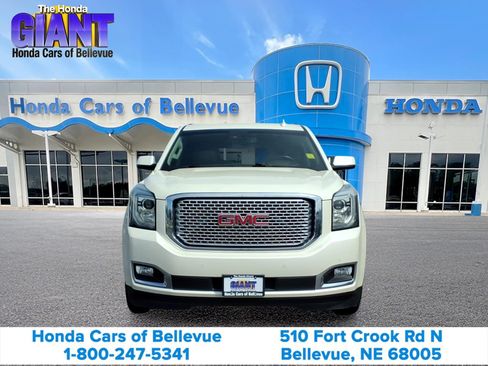 Used 2015 GMC Yukon Denali w/ Open Road Package AWD/4WD image 2