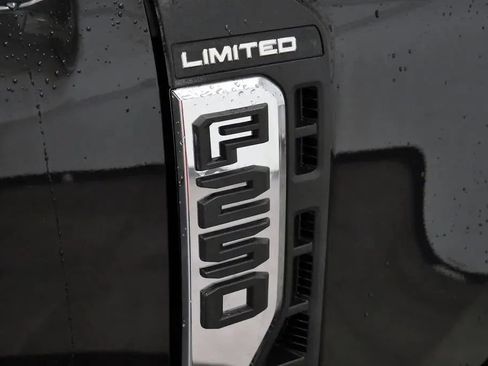 Used 2024 Ford F250 Limited w/ FX4 Off-Road Package AWD/4WD image 9