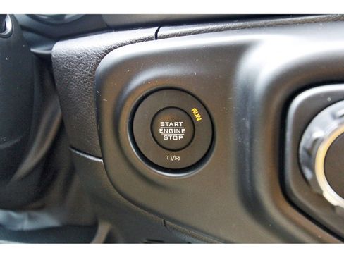 Used 2022 Jeep Gladiator Sport AWD/4WD image 20