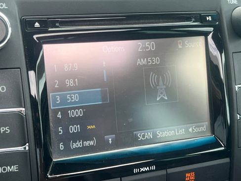 Certified 2017 Toyota Camry XLE w/ Moonroof Package FWD image 17