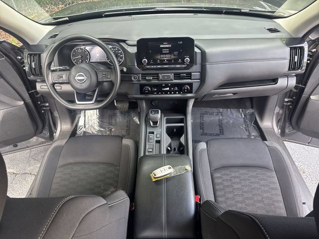 Used 2024 Nissan Pathfinder S w/ Cargo Package FWD image 9