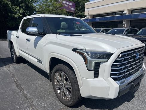 Used 2024 Toyota Tundra Capstone AWD/4WD image 7