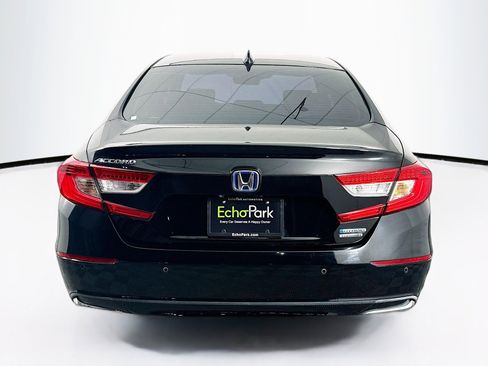 Used 2021 Honda Accord Touring image 7