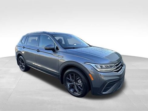 Used 2024 Volkswagen Tiguan Wolfsburg Edition image 10