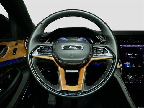 Certified 2024 Jeep Grand Cherokee Summit image 10