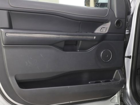Used 2023 Ford Expedition Max XLT AWD/4WD image 22