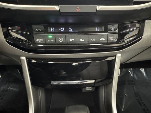 Used 2016 Honda Accord EX-L image 19