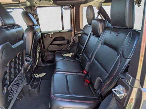 Used 2021 Jeep Wrangler Unlimited Rubicon AWD/4WD image 18