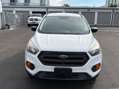 Used 2018 Ford Escape S FWD image 5