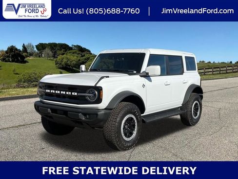 New 2025 Ford Bronco Outer Banks w/ Sasquatch Package image 1