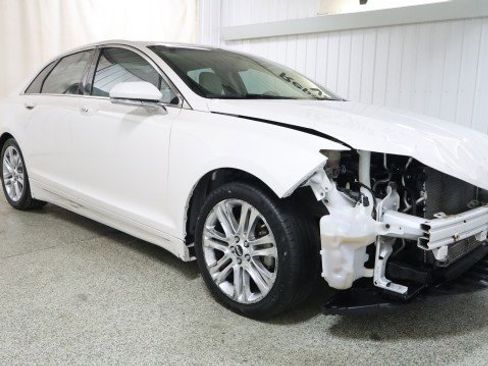 Used 2014 Lincoln MKZ Hybrid w/ Equipment Group 202A Reserve FWD image 5