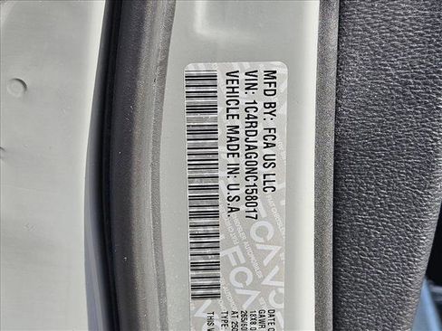 Used 2022 Dodge Durango SXT image 22