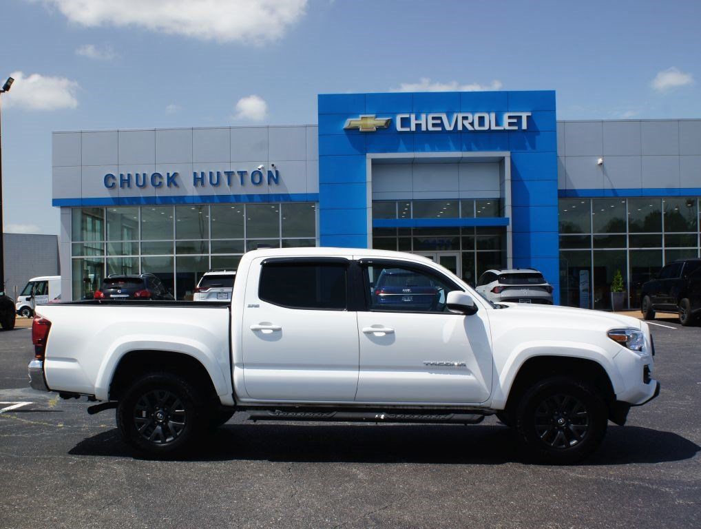 Used 2021 Toyota Tacoma SR5 RWD image 1