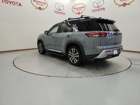 Used 2022 Nissan Pathfinder Platinum w/ Lighting Package (N93) image 6